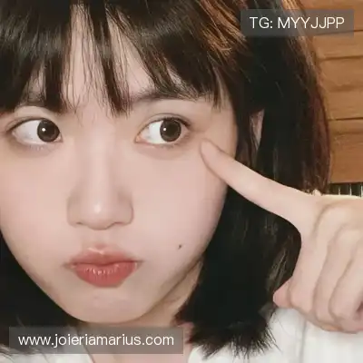 施锟晔